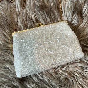 Lisa Loren 1980s Hand-Beaded White Seed-Bead Evening Bag Crossbody or Clutch 🐚🤍